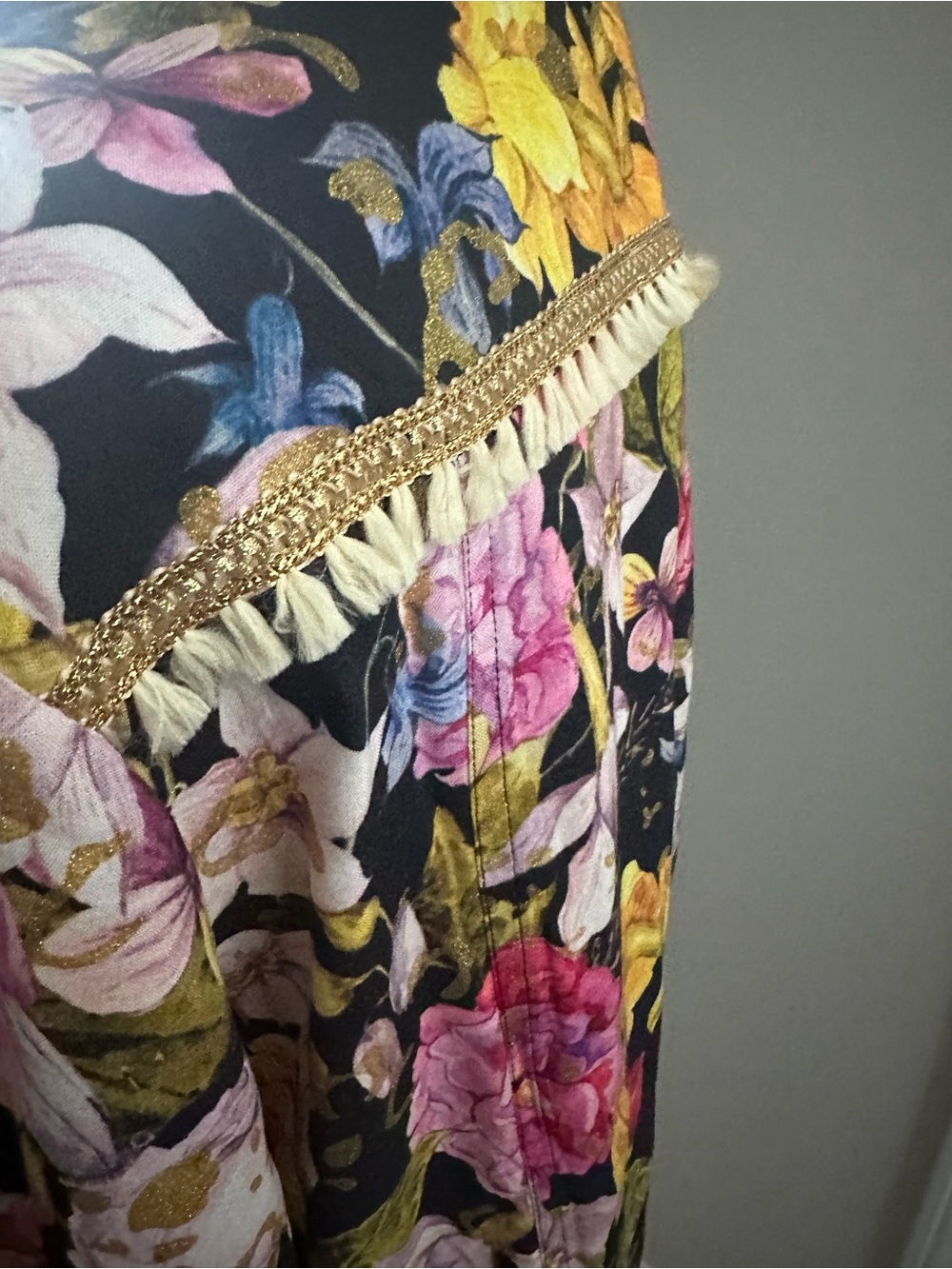Aratta Black Floral Fringe-Trim Blazer and pants - Picture 2 of 7